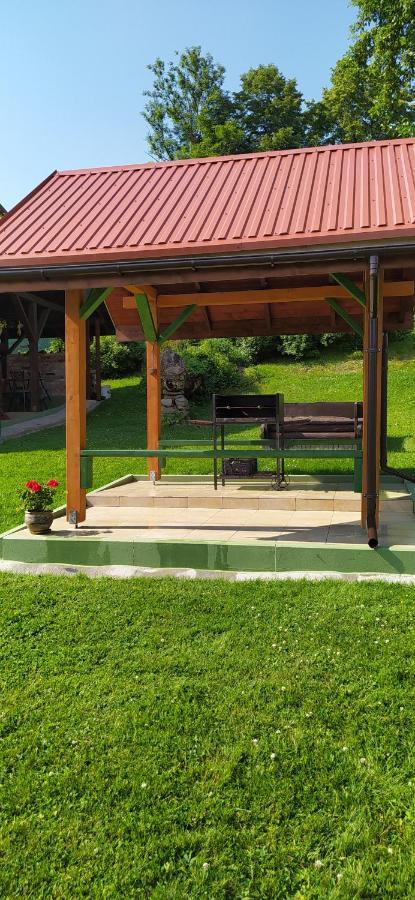 Pod Modrzewiami Apartment Milowka Ngoại thất bức ảnh