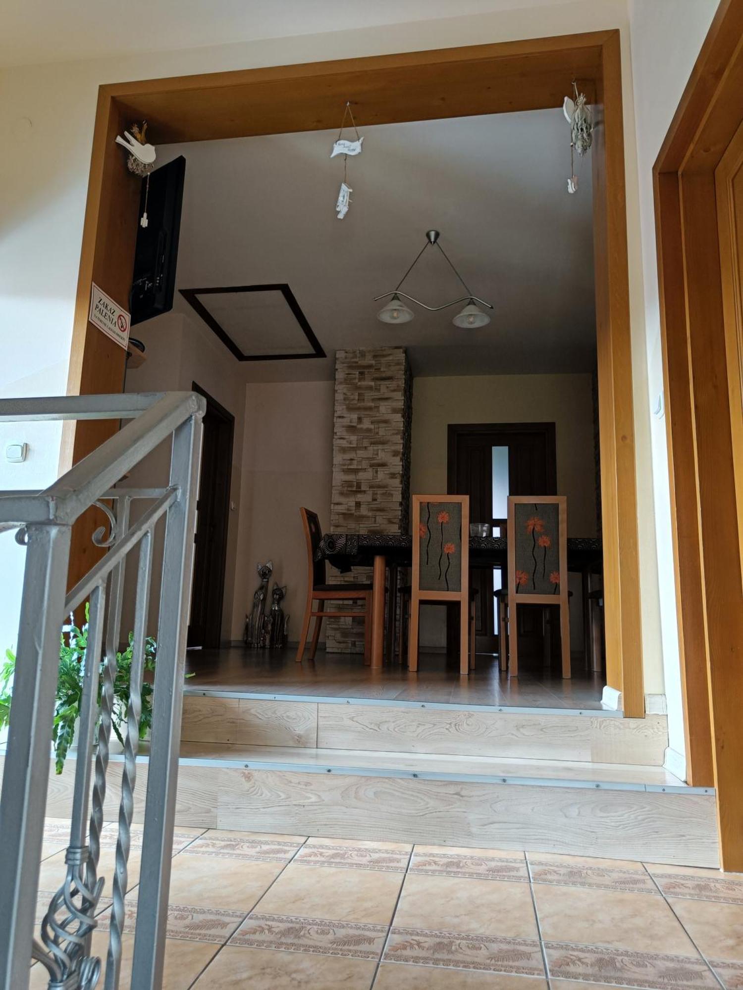 Pod Modrzewiami Apartment Milowka Ngoại thất bức ảnh