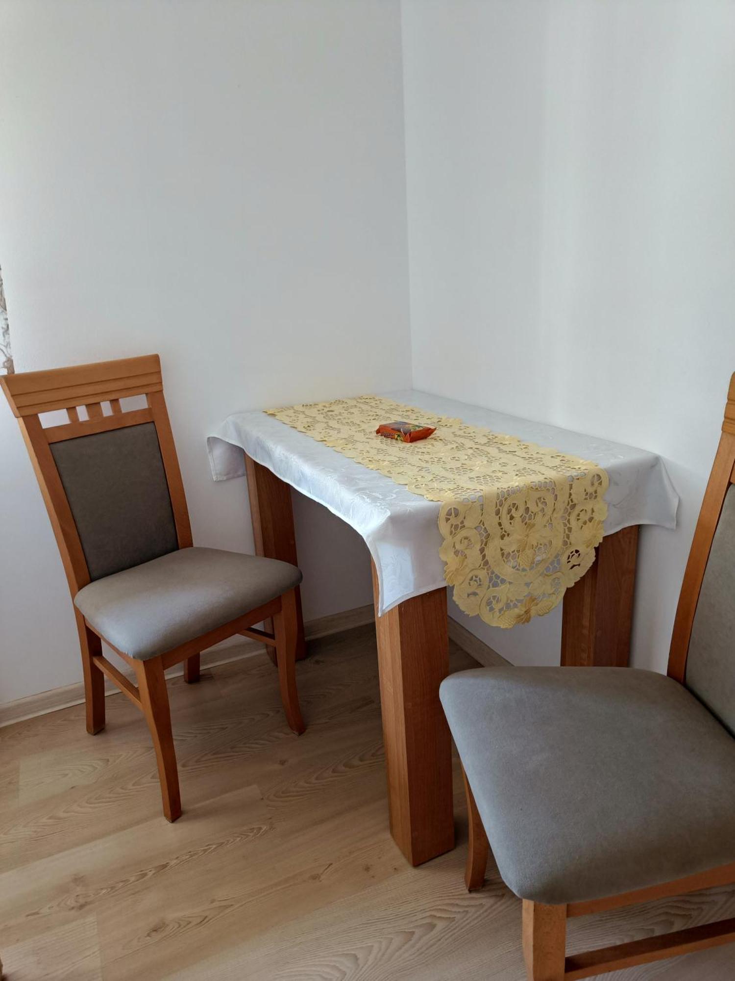 Pod Modrzewiami Apartment Milowka Ngoại thất bức ảnh